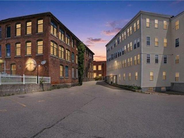 Condo for sale in Woonsocket, Rhode Island