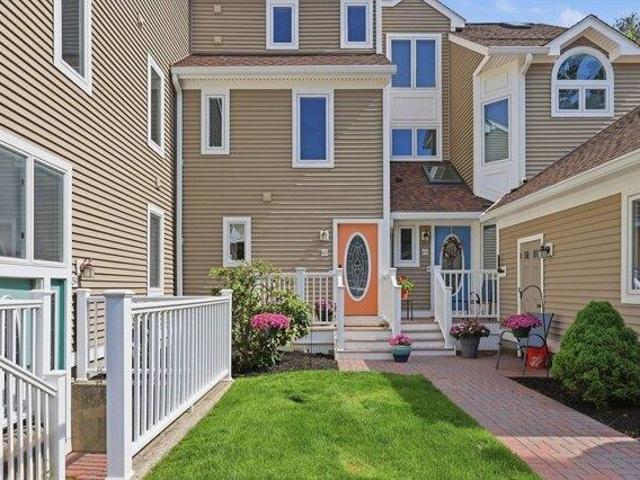 Condo for sale in Worcester, Massachusetts