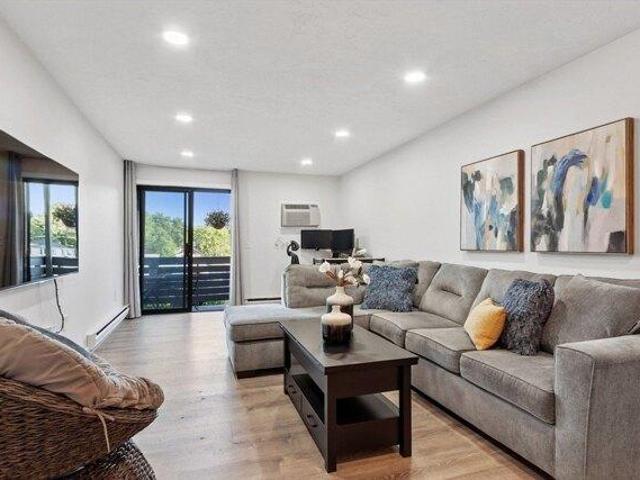 Condo for sale in Worcester, Massachusetts