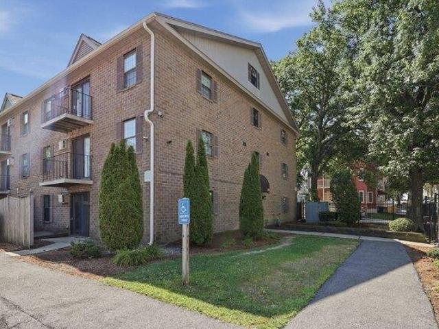 Condo for sale in Chandler Hill, Worcester
