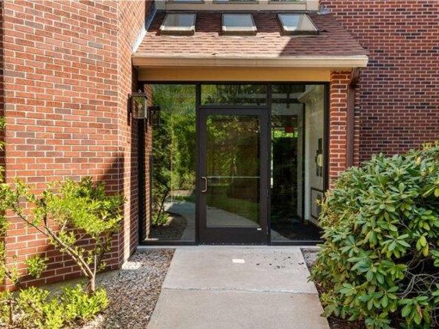 Condo for sale in Worcester, Massachusetts
