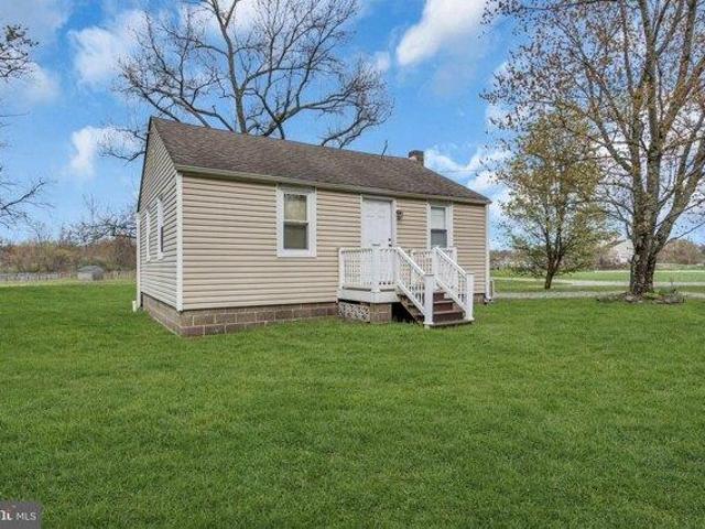 House for sale in Cookstown, New Jersey