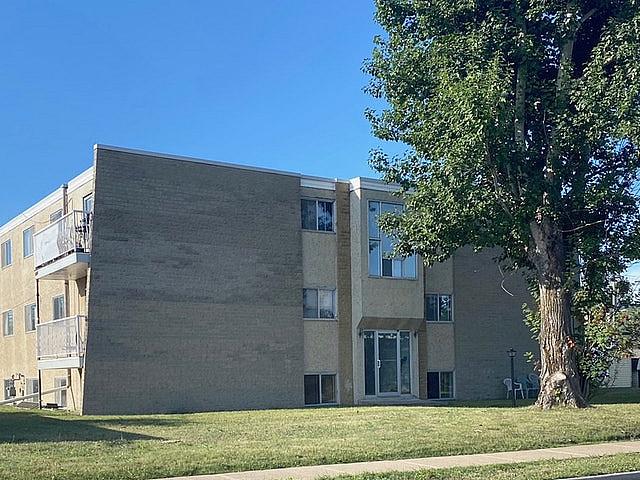 Apartment for rent in Wedgewood, Alberta