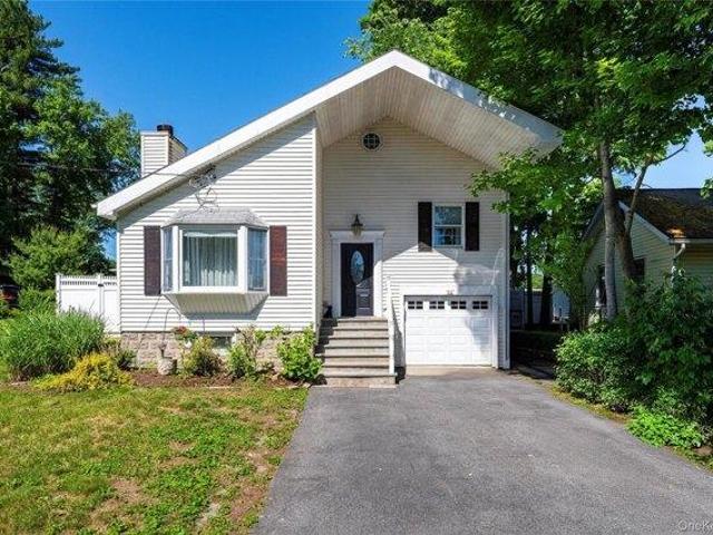 House for sale in Cortlandt Manor, New York