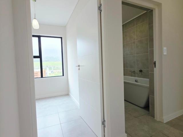 Apartment for rent in Temperance Town, City of Cape Town