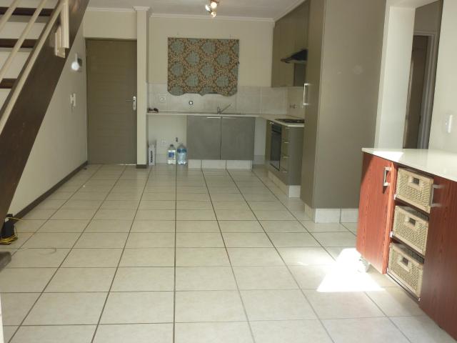Apartment for rent in Paulshof, Alexandra