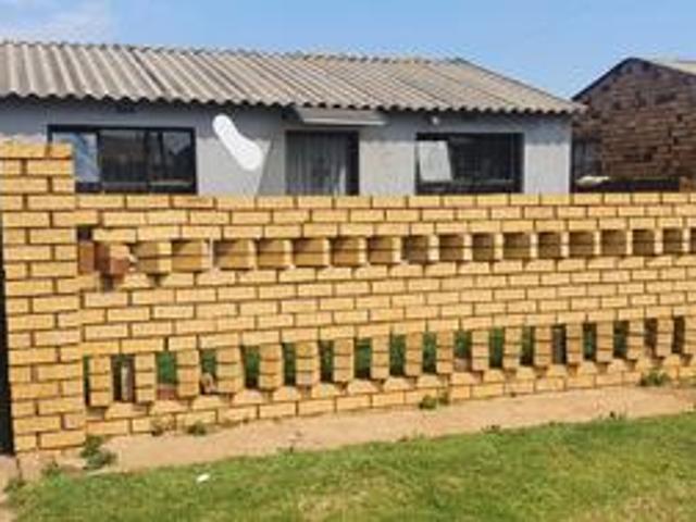 House for sale in Soweto, City of Johannesburg Metropolitan Municipality