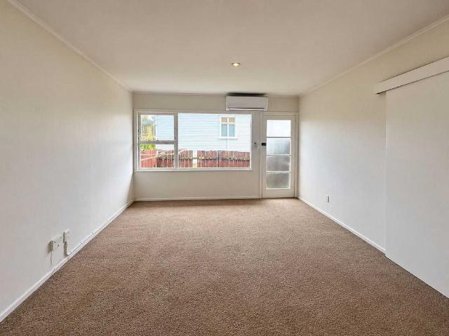 Apartment for rent in Mount Wellington, Maungakiekie-Tāmaki