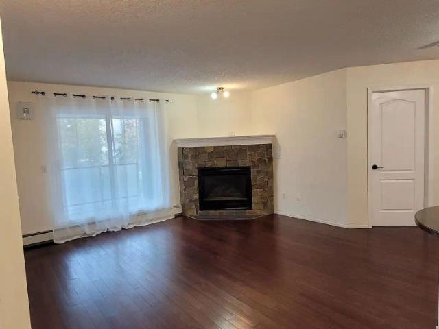 Apartment for rent in Signal Hill, Calgary