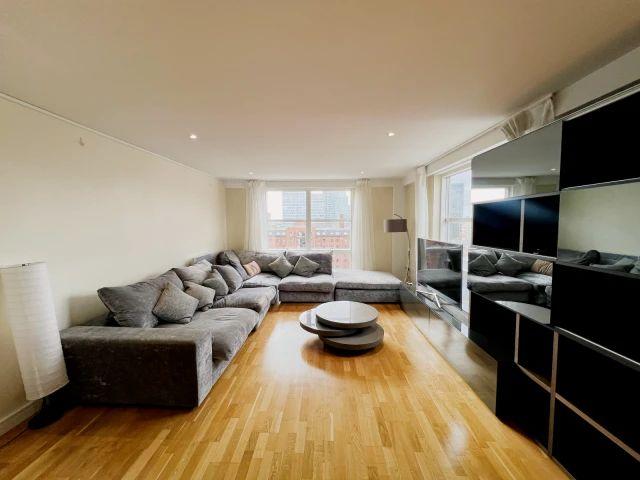 Apartment for rent in First Street, Manchester