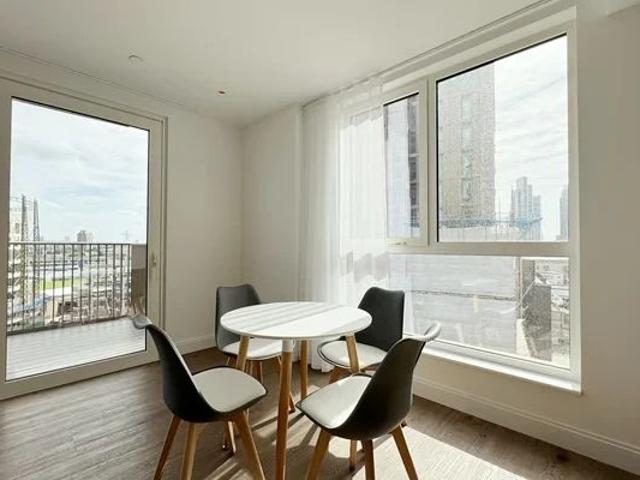 Apartment for rent in Kennington, Greater London