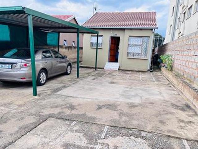 House for sale in Nooitgedacht, Gauteng