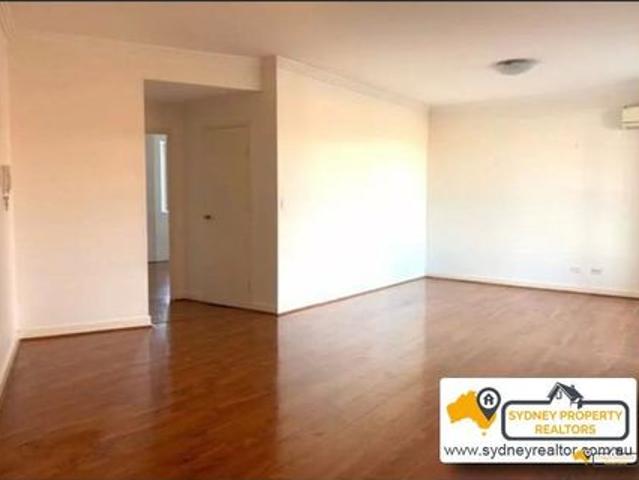 Apartment for rent in Pendle Hill, Sydney