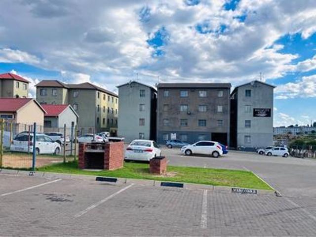 Apartment for sale in Nooitgedacht, Gauteng