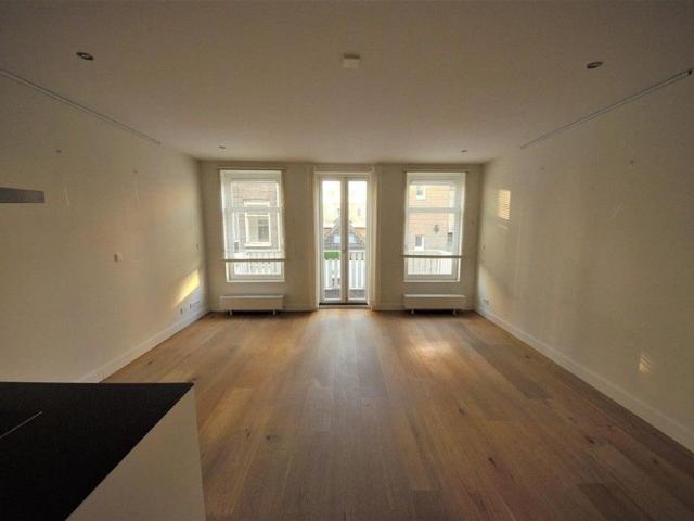 Appartement te huur in Zuid, Amsterdam