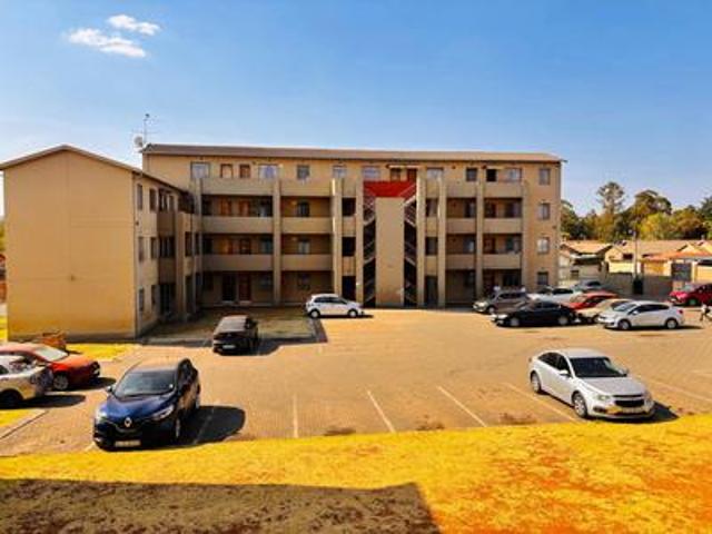 Apartment for rent in Nooitgedacht, Gauteng