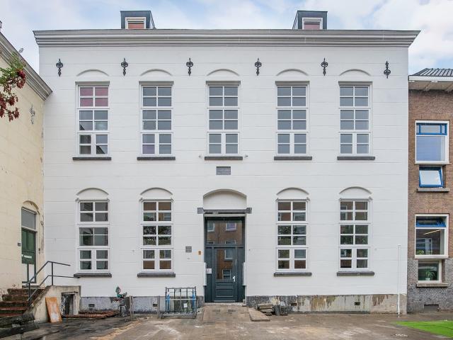 Appartement te huur in Bloemhof, Rotterdam