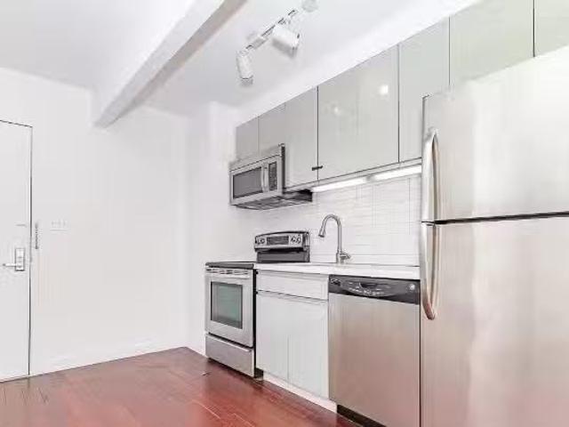 Apartment for rent in Ridgewood