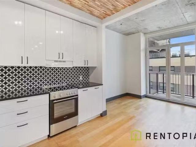 Apartment for rent in Ridgewood Apartment for rent in Ridgewood