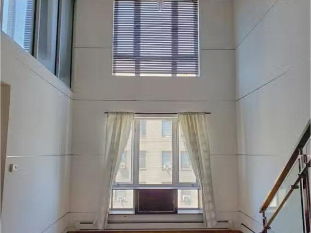 Apartment for rent in Elmhurst