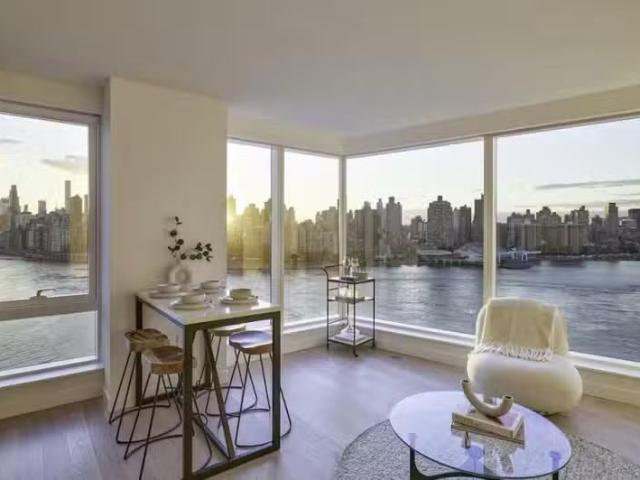 Apartment for rent in Astoria