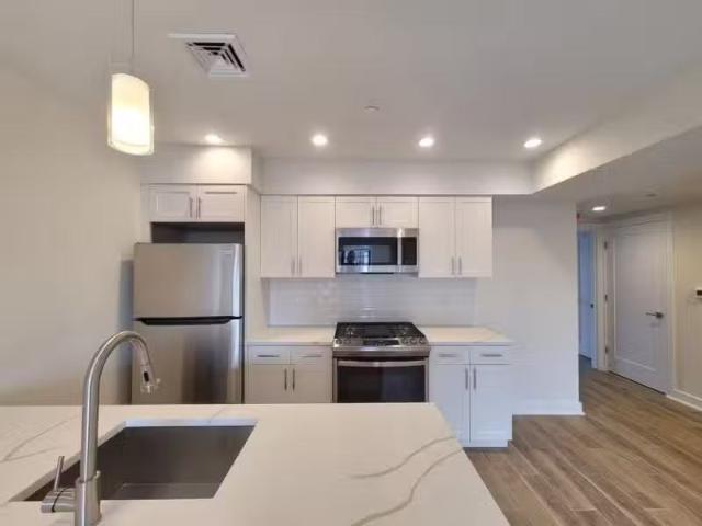Apartment for rent in Astoria