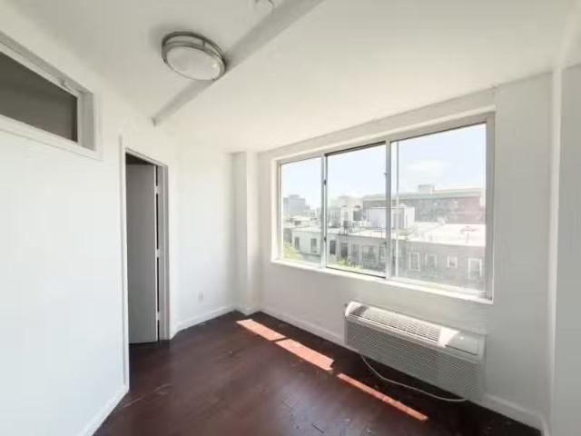 Apartment for rent in Ridgewood