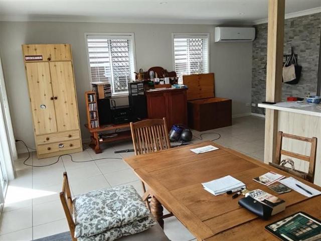Townhouse for rent in Surfers Paradise, Gold Coast City