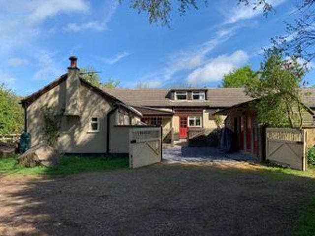 House for sale in Brentingby, Leicestershire