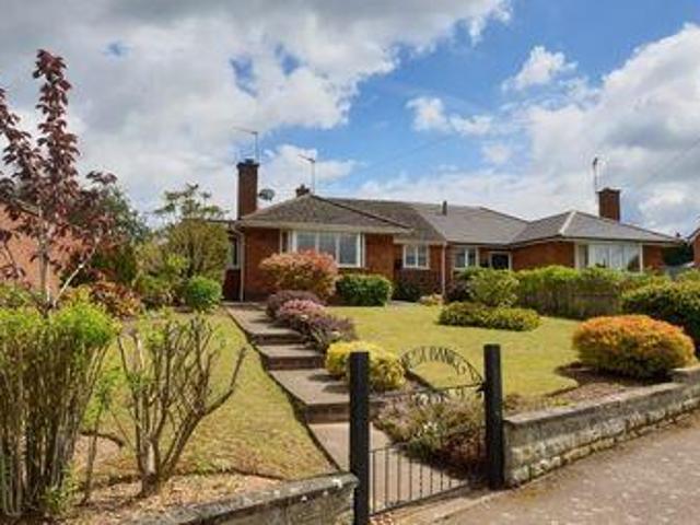 House for rent in Green Close, Warwickshire