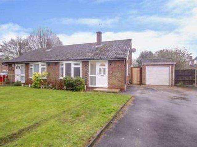 House for rent in Navestock Side