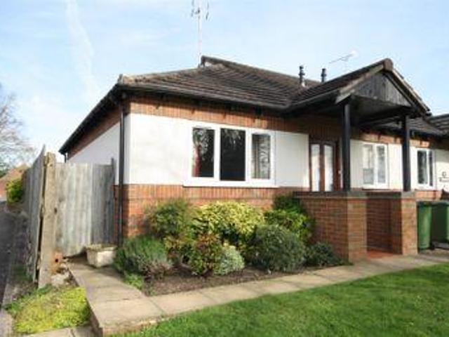 House for rent in Green Close, Warwickshire