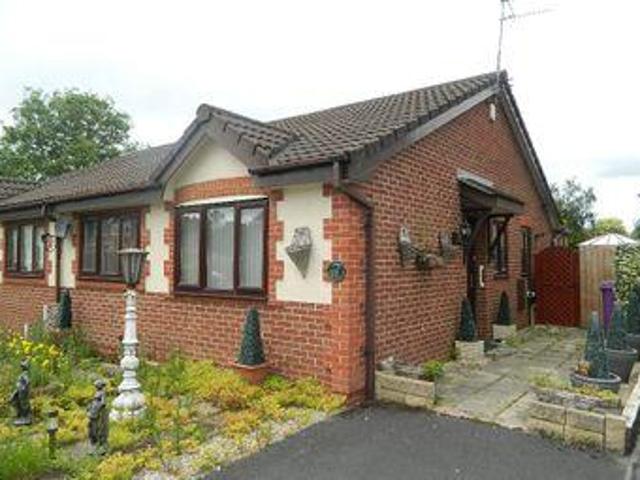 House for rent in Calderstones