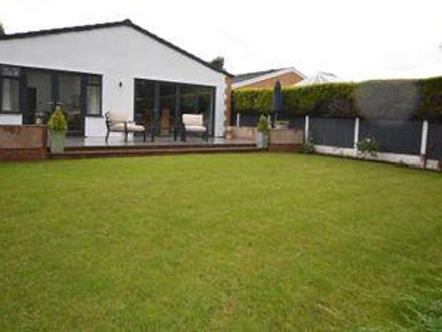 House for sale in Rossmore, Cheshire