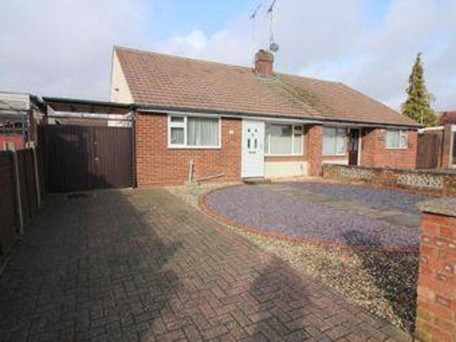 House for sale in Luton