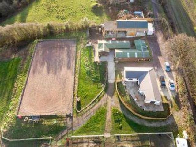 House for sale in Brackenfield, East Midlands