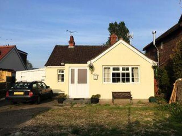 House for sale in The Butts, Kent