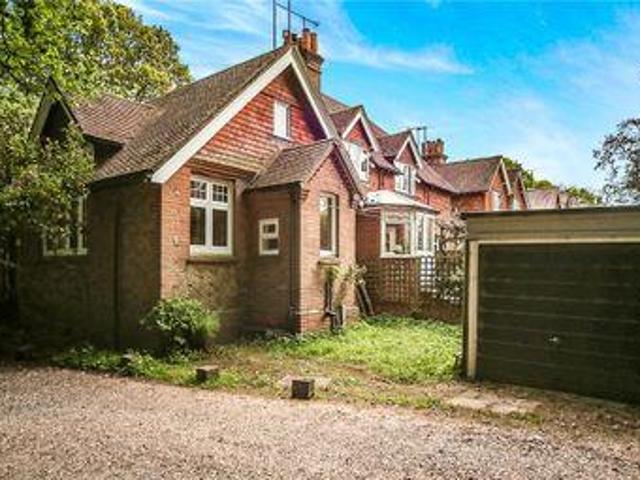 House for sale in Pachesham Park, Surrey