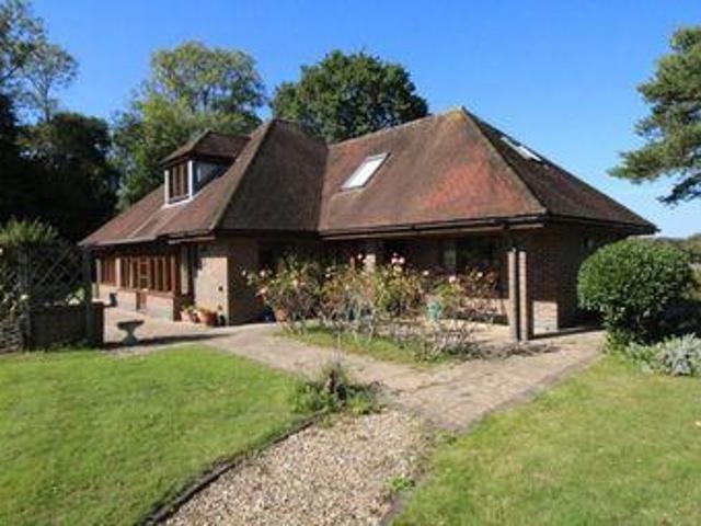 House for rent in Littlecote, West Sussex