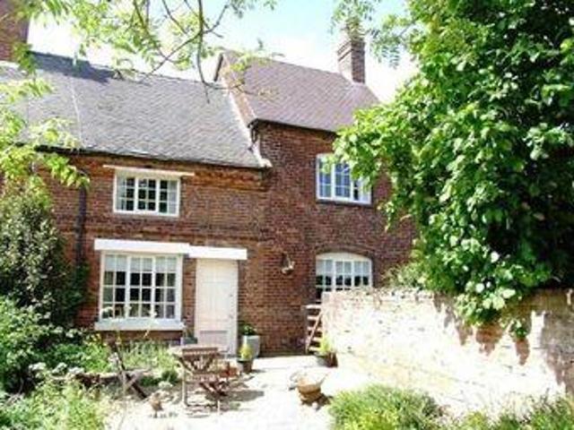House for rent in Swadlincote, South Derbyshire