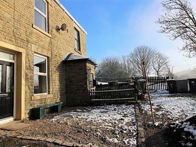 House for rent in Charlesworth, East Midlands