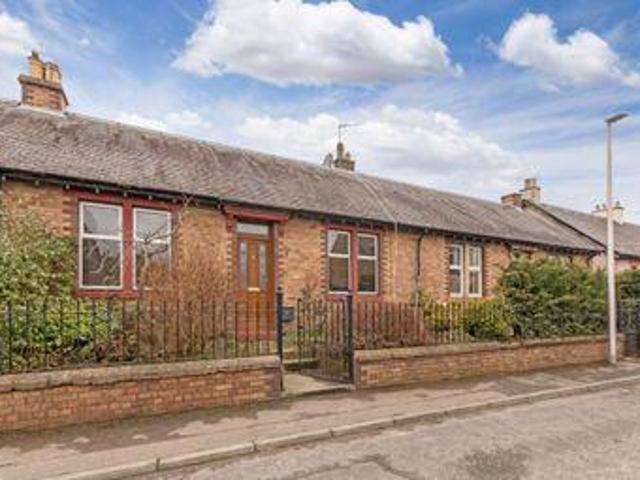 House for sale in Sewell, Scotland