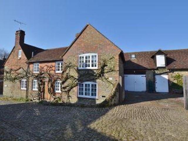 House for sale in Littlecote, West Sussex