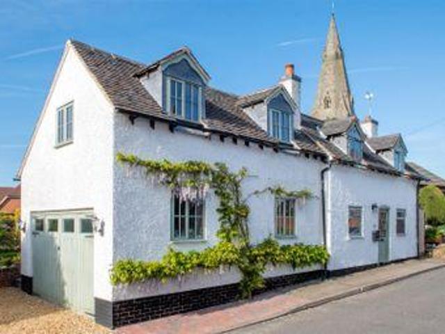 House for sale in Camp Hill, Warwickshire