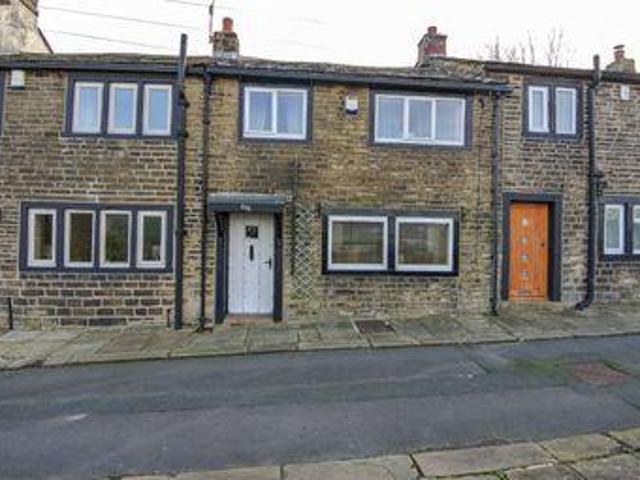 House for sale in Huddersfield, West Yorkshire