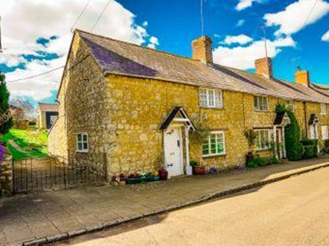 House for sale in Buckingham, Buckinghamshire