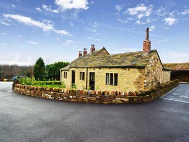 House for sale in Mirfield, West Yorkshire