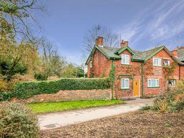 House for sale in Stone, Baswich