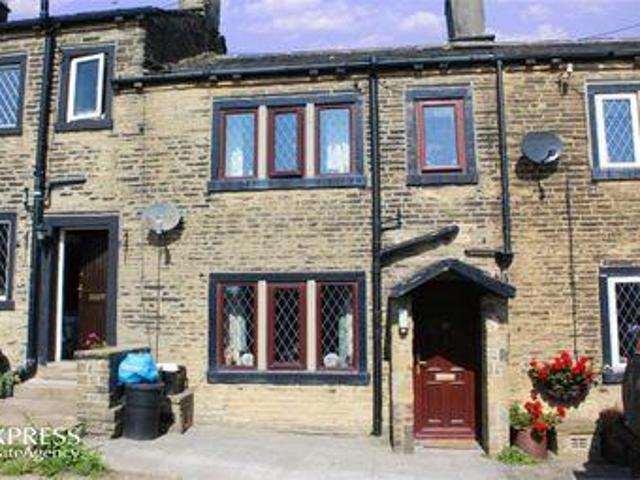 House for sale in Halifax, West Yorkshire