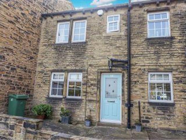 House for sale in Pudsey, West Yorkshire